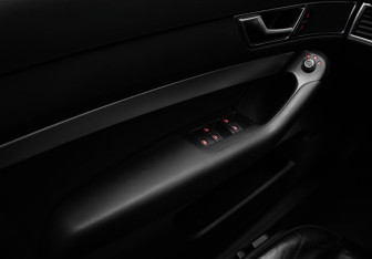 Подержанный автомобиль Audi A6 Sedan 2010 года (14 фото)