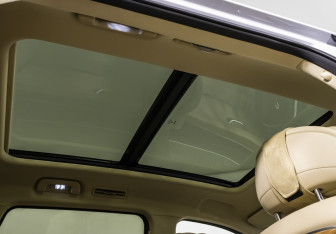 Подержанный автомобиль AITO M7 2023 года (28 фото)