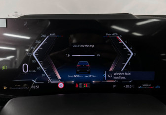 Подержанный автомобиль BMW X5 2025 года (13 фото)