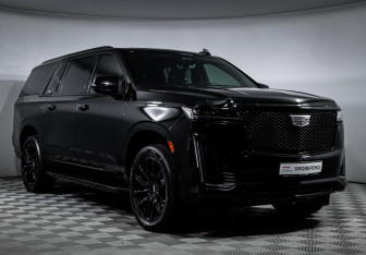 Подержанный автомобиль Cadillac Escalade Suv 2023 года (3 фото)