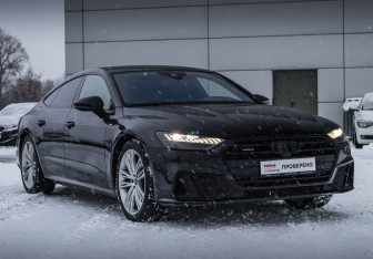 Подержанный автомобиль Audi A7 2021 года (5 фото)