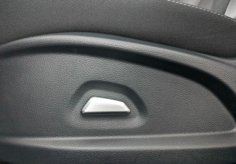 Подержанный автомобиль Москвич 6 2023 года (27 фото)