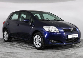 Подержанный автомобиль Toyota Auris Hatchback 2008 года (2 фото)