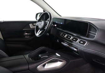 Подержанный автомобиль Mercedes-Benz GLE 2020 года (9 фото)