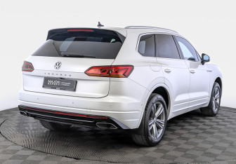 Подержанный автомобиль Volkswagen Touareg 2019 года (5 фото)
