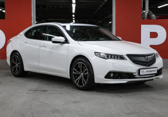 Подержанный автомобиль Acura TLX 2014 года (3 фото)