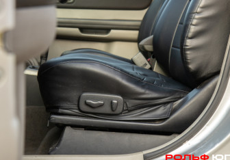 Подержанный автомобиль Nissan X-Trail 2006 года (15 фото)