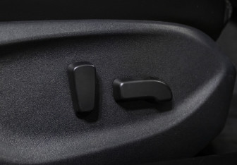 Подержанный автомобиль Infiniti Q50 2017 года (18 фото)