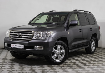 Подержанный автомобиль Toyota Land Cruiser Suv 2010 года (1 фото)