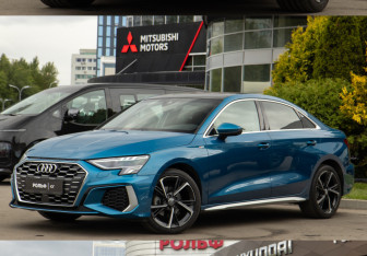 Подержанный автомобиль Audi A3 Sedan 2021 года (28 фото)
