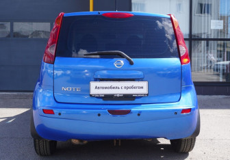 Подержанный автомобиль Nissan Note 2008 года (6 фото)