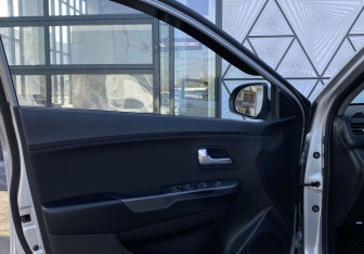 Подержанный автомобиль Kia Rio Sedan 2014 года (16 фото)