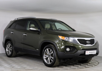 Подержанный автомобиль Kia Sorento 2009 года (3 фото)