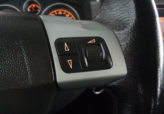 Подержанный автомобиль Opel Astra Hatchback 2009 года (15 фото)