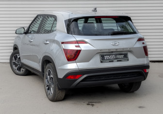Подержанный автомобиль Hyundai Creta 2021 года (7 фото)