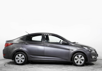 Подержанный автомобиль Hyundai Solaris Sedan 2014 года (4 фото)