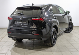 Подержанный автомобиль Lexus NX 2016 года (5 фото)