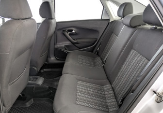 Подержанный автомобиль Volkswagen Polo Sedan 2019 года (18 фото)