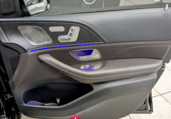 Подержанный автомобиль Mercedes-Benz GLE 2022 года (25 фото)