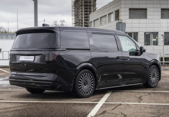 Подержанный автомобиль Zeekr 009 2023 года (6 фото)