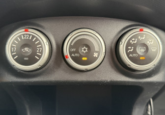 Подержанный автомобиль Mitsubishi Outlander 2008 года (10 фото)