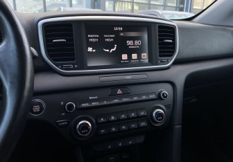 Подержанный автомобиль Kia Sportage 2020 года (16 фото)