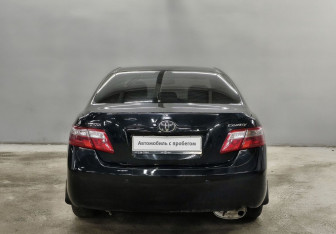 Подержанный автомобиль Toyota Camry Sedan 2008 года (6 фото)
