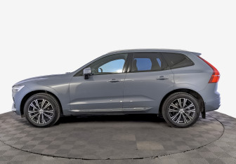 Подержанный автомобиль Volvo XC60 2021 года (8 фото)
