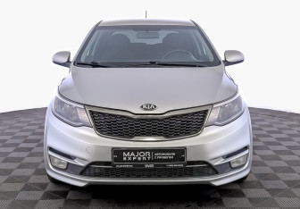 Подержанный автомобиль Kia Rio Hatchback 2016 года (2 фото)