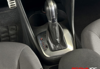 Подержанный автомобиль Volkswagen Polo Sedan 2016 года (16 фото)