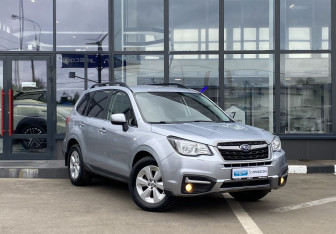Подержанный автомобиль Subaru Forester Suv 2018 года (3 фото)