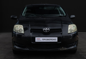 Подержанный автомобиль Toyota Auris Hatchback 2008 года (2 фото)