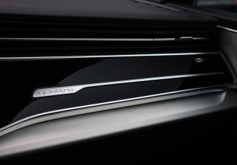 Подержанный автомобиль Audi Q7 2019 года (17 фото)