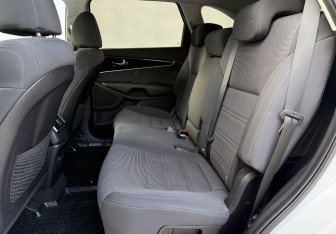 Подержанный автомобиль Kia Sorento 2019 года (11 фото)