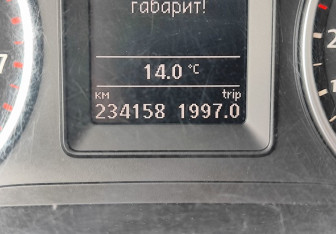 Подержанный автомобиль Volkswagen Tiguan 2011 года (16 фото)