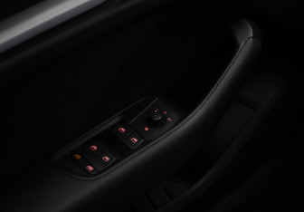 Подержанный автомобиль Audi A3 Hatchback 2013 года (15 фото)