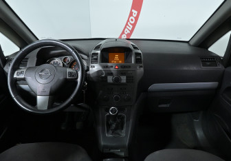 Подержанный автомобиль Opel Zafira Compactvan 2006 года (7 фото)