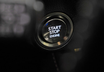 Подержанный автомобиль Lexus RX 2021 года (19 фото)