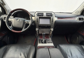 Подержанный автомобиль Lexus GX 2010 года (9 фото)