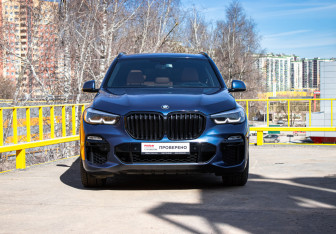 Подержанный автомобиль BMW X5 2018 года (2 фото)