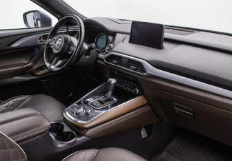 Подержанный автомобиль Mazda CX-9 2021 года (8 фото)