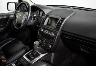 Подержанный автомобиль Land Rover Freelander 2013 года (10 фото)