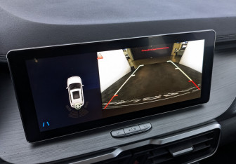 Подержанный автомобиль Geely Coolray 2022 года (27 фото)