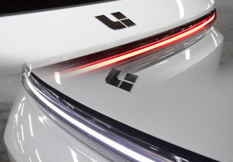 Подержанный автомобиль LiXiang L6 2025 года (29 фото)