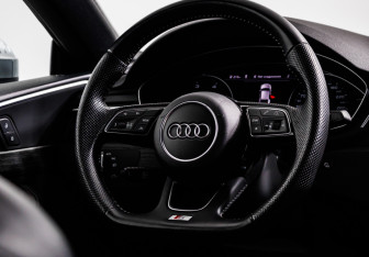 Подержанный автомобиль Audi A5 Liftback 2019 года (16 фото)