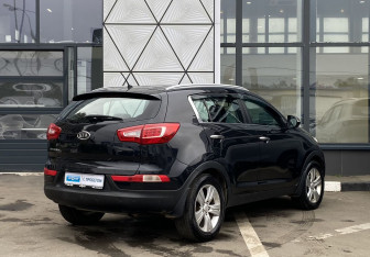 Подержанный автомобиль Kia Sportage 2011 года (5 фото)