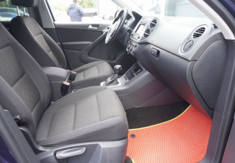 Подержанный автомобиль Volkswagen Tiguan 2015 года (11 фото)