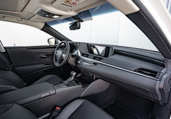 Новый Lexus ES 2025 (7 фото)