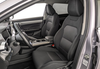 Подержанный автомобиль Geely Coolray 2023 года (20 фото)