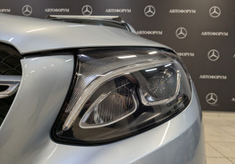 Подержанный автомобиль Mercedes-Benz GLC Coupe 2018 года (11 фото)